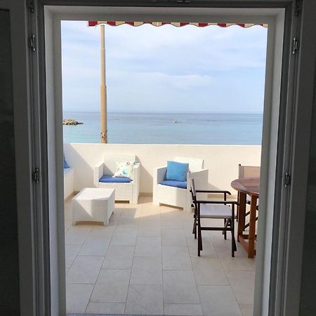 Vila Casa Fronte Mare A Torre Vado Exteriér fotografie